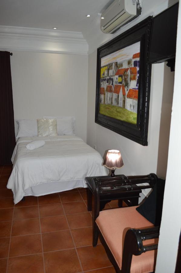 Hotel Villa Antigua San Salvador Extérieur photo